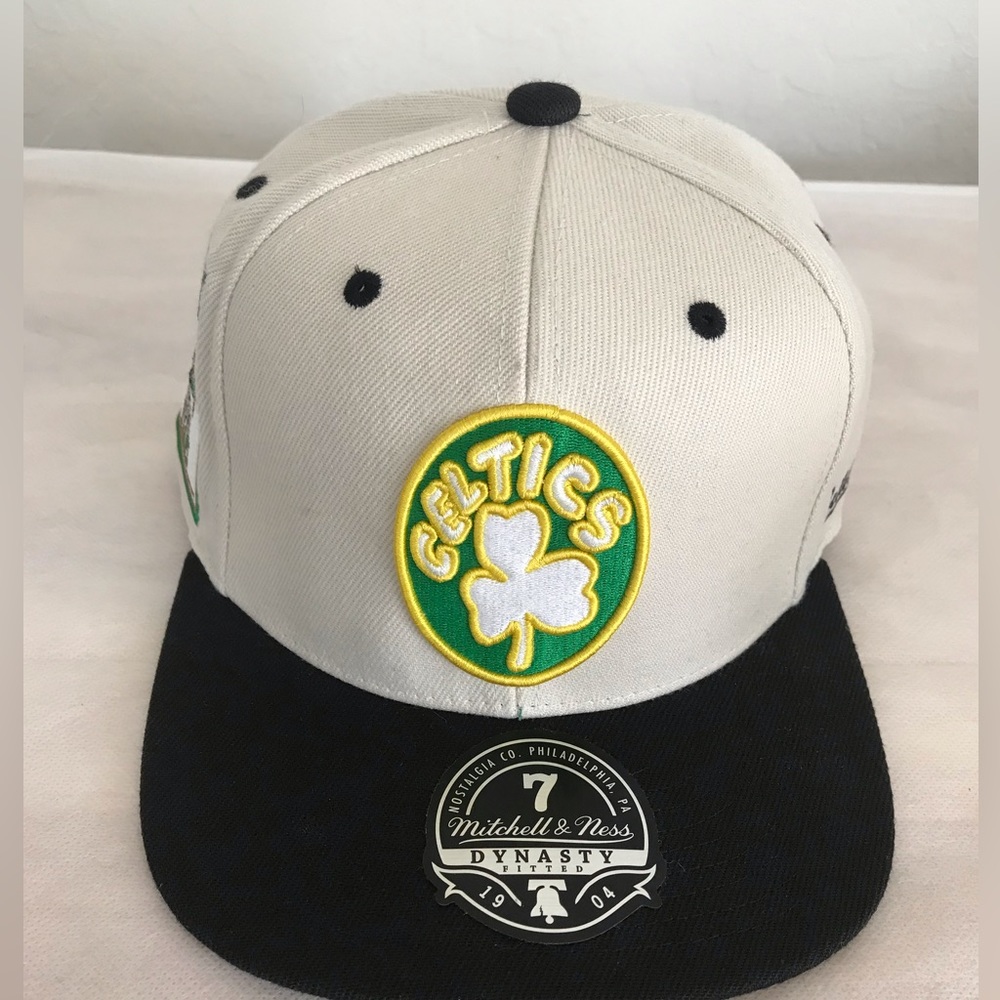 New Youth Size 7 Boston Celtics Hat